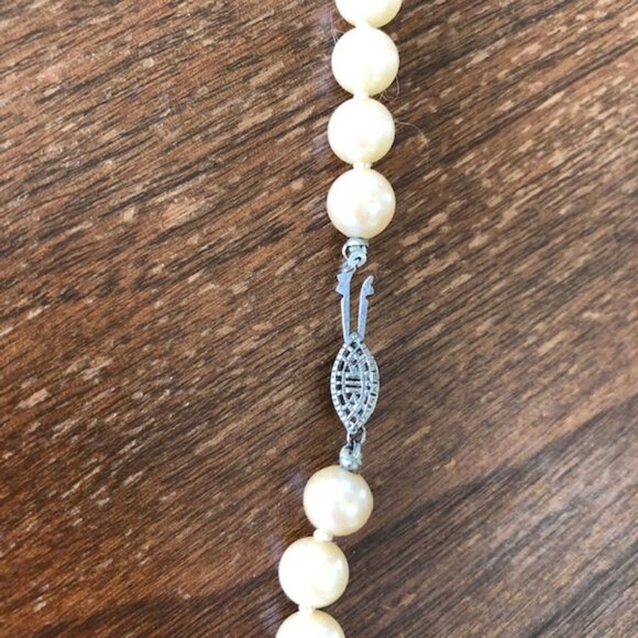 VINTAGE Pearl Costume 27" Necklace Vintage - Picture 10 of 16